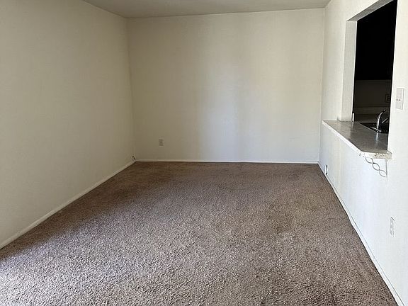 4th image of 4920 W Golden Ln
