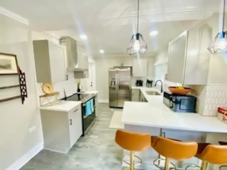 205 W Morgan St — Photo 8