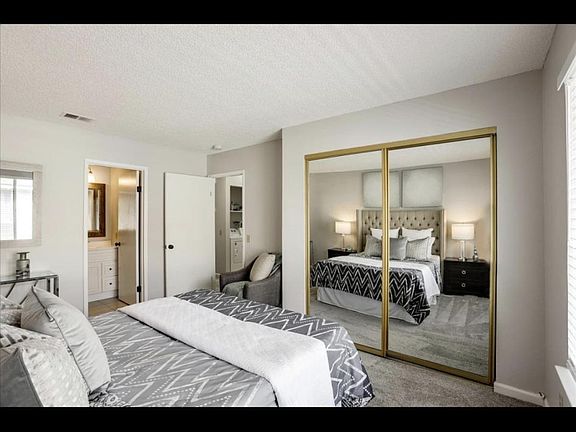2nd image of 2503 Easton Pl APT 42