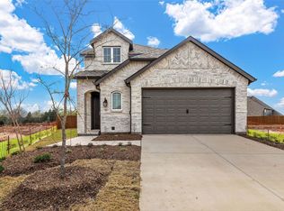 1833 Horseshoe Ln, Van Alstyne, TX 75495