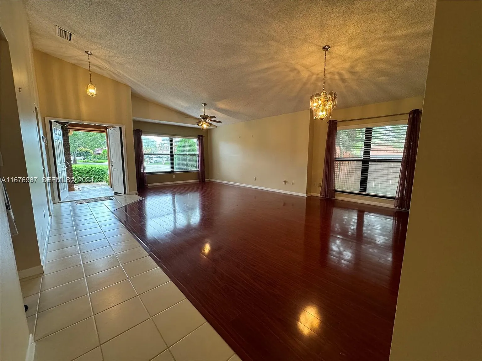 3 bed, 1770 sqft, $3,990 — Photo 4