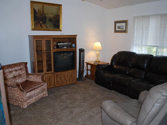 3rd image of 3587 Mitten Dr