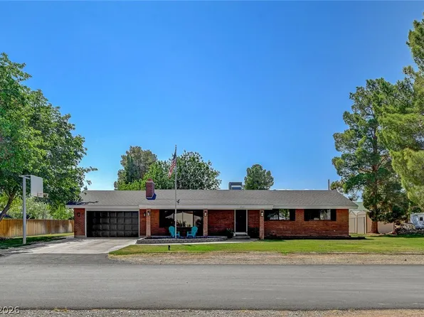 3765 Berkeley St, Logandale, NV 89021