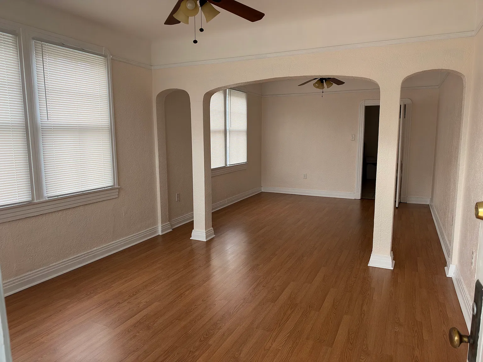 2 bed, 800 sqft, $1,100 — Photo 3