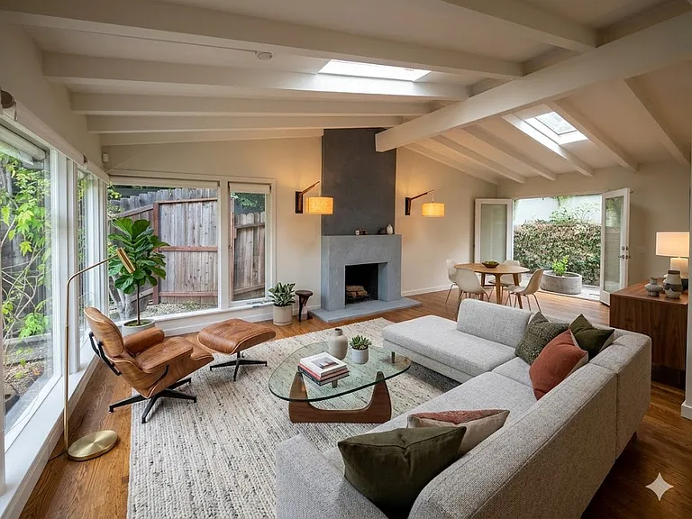 Canyon Oak Dr — Photo 1
