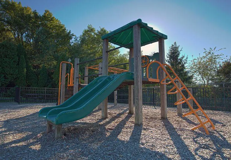 Elms Centreville — Photo 10