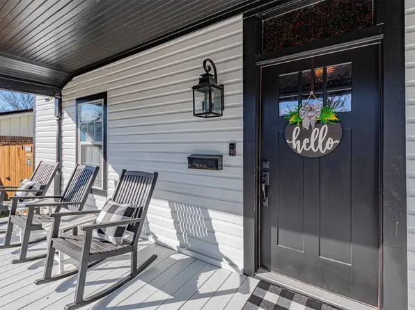 819 Beech St, Bonham, TX 75418