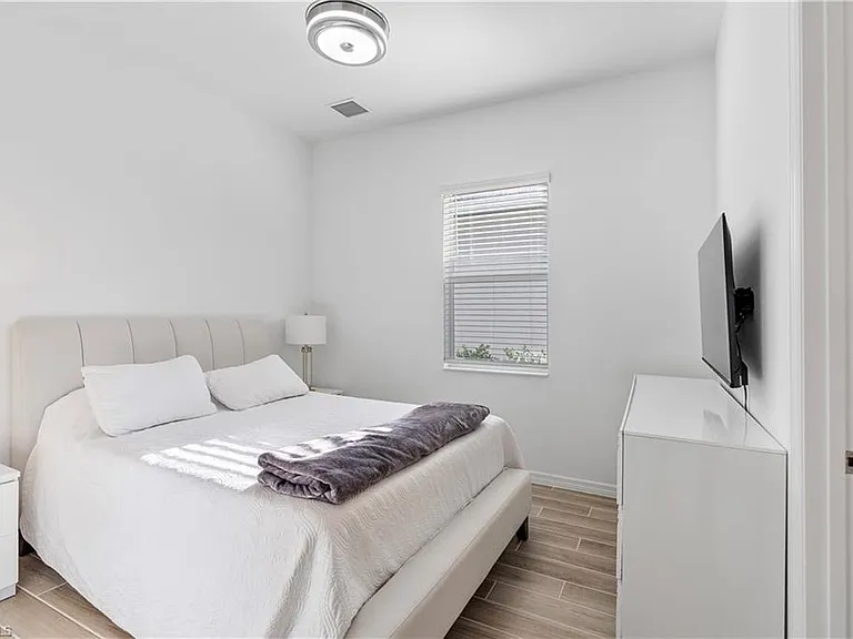 43186 Boardwalk Loop — Photo 16