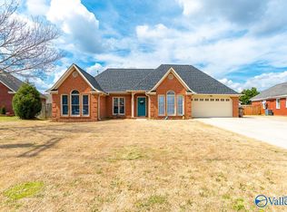 2907 Carrington Dr SW, Decatur, AL 35603