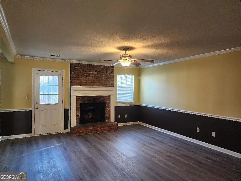 8306 Mountain Pass — Photo 2
