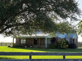 2110 Immenhauser Rd, Yoakum, TX 77995