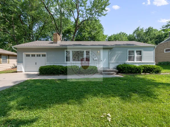 8006 W 85th St, Overland Park, KS 66212