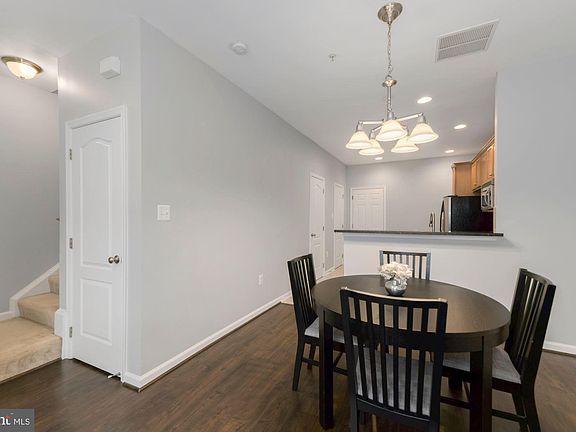 4th image of 4491 Beacon Grove Cir Suite 4491A
