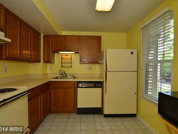 2nd image of 73 Southall Ct