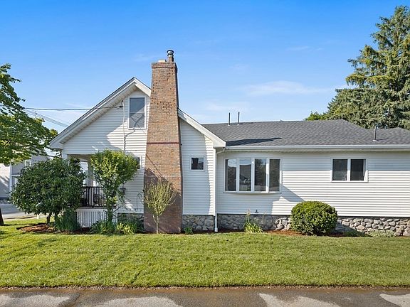 4th image of 345 Essex St