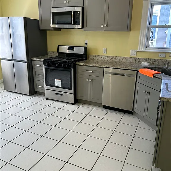 129 Stanwood St #2 — Photo 6