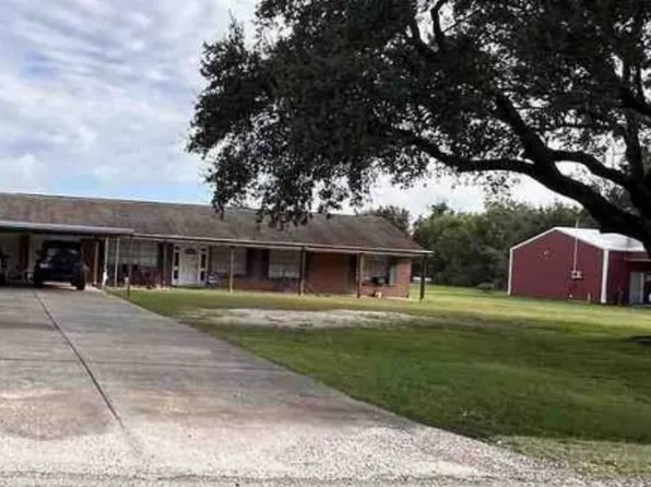 665 E Round Bunch Rd, Bridge City, TX 77611