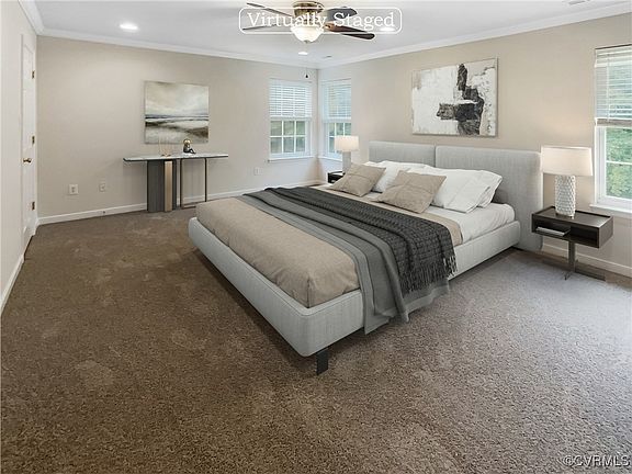 4th image of 120 Scotch Pine Dr