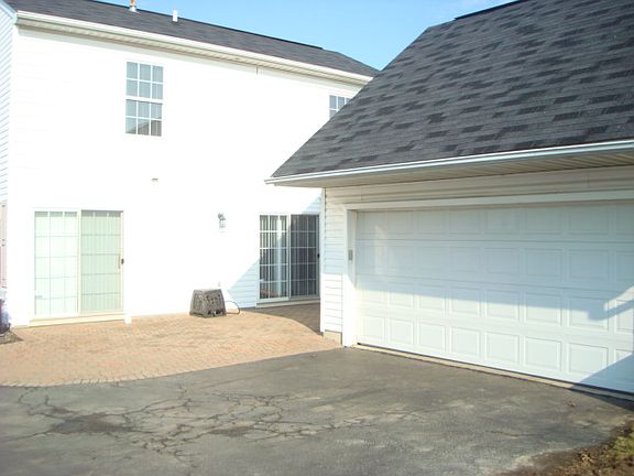 3rd image of 2348 Burson St