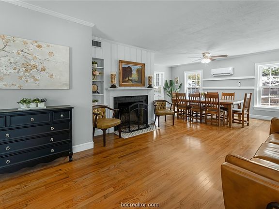 5th image of 3309 Crane Ave