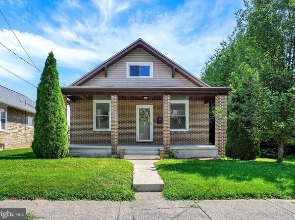 302 S Enola Dr, Enola, PA 17025