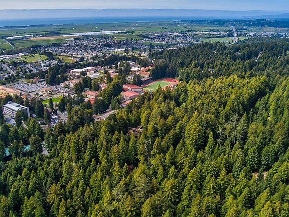 5th image of 0 E 16th St