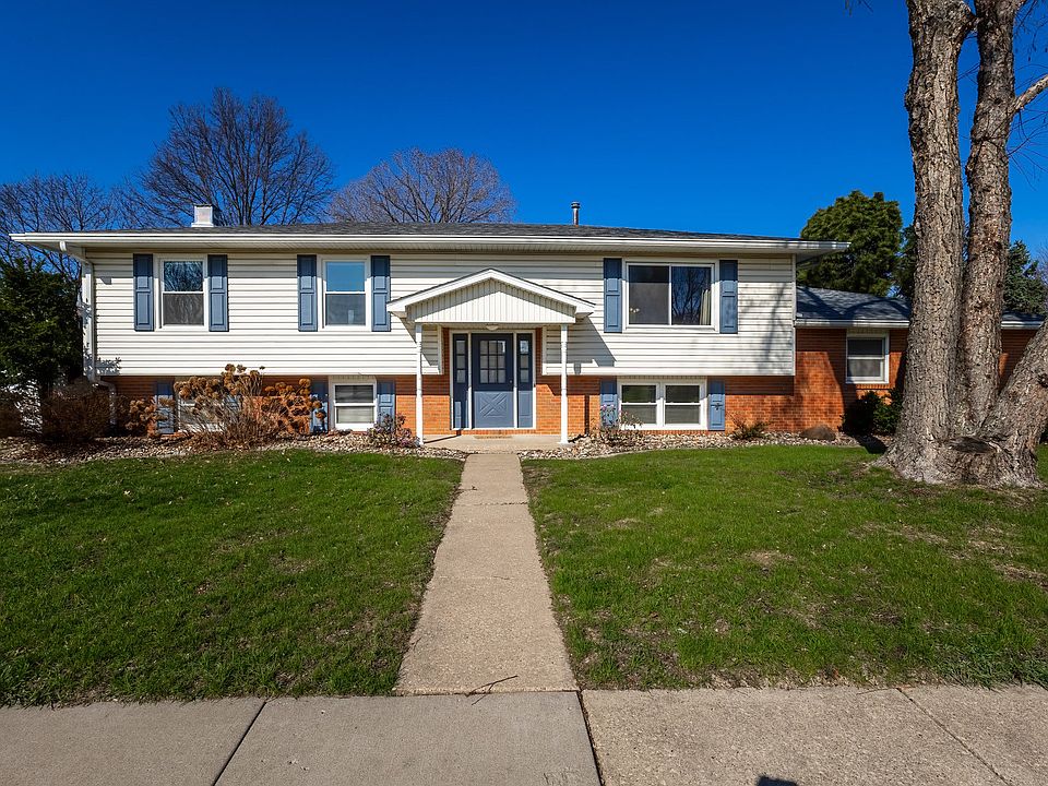 1st image of 3960 Tam O Shanter Dr N