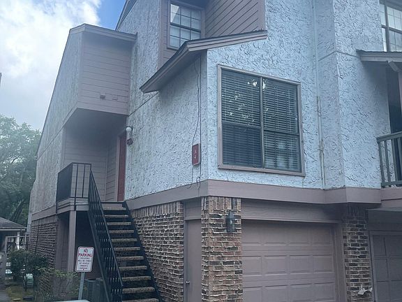 4th image of 1400 E Bayou Pkwy APT 4A