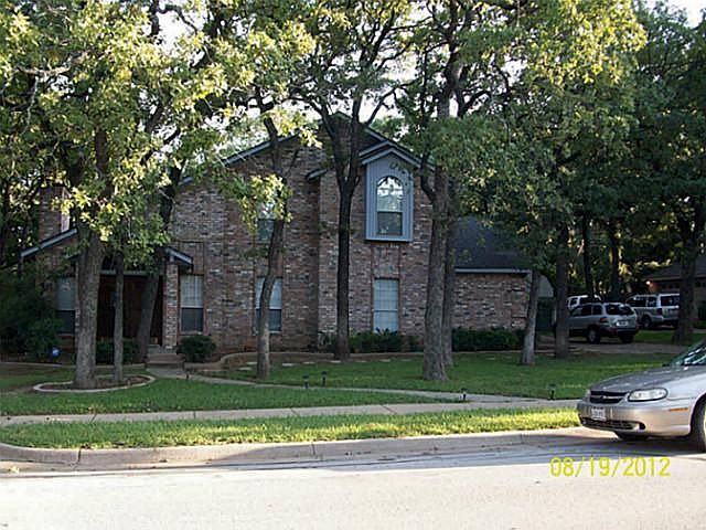 1st image of 1412 Circle Ln