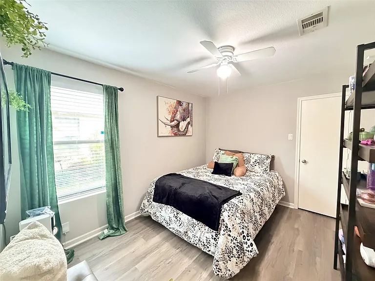 1807 Emerson Ridge Dr — Photo 23