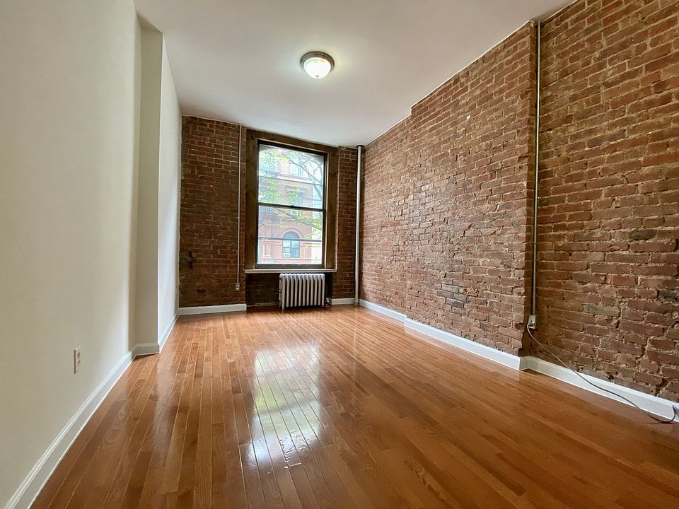 1st image of 138 W 133rd St #1