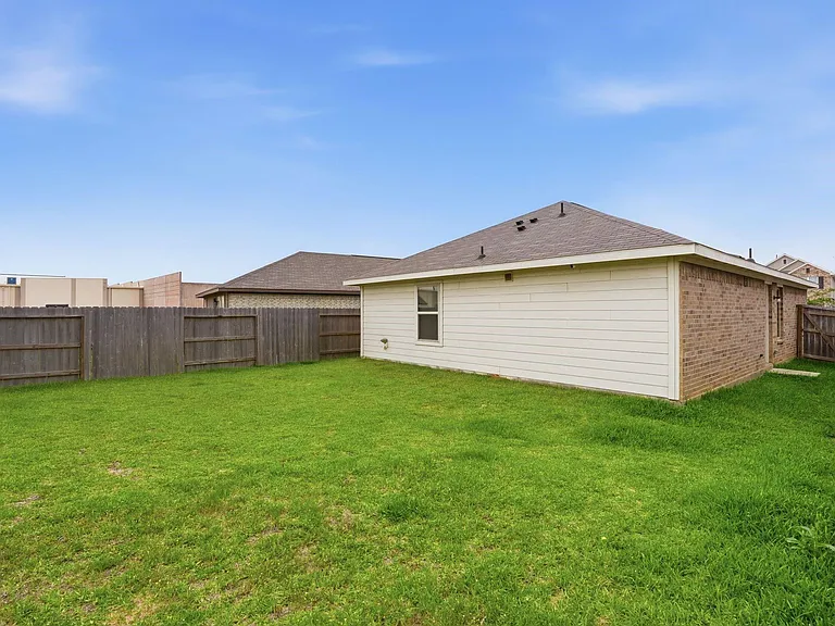 235 River Grove Ct — Photo 21