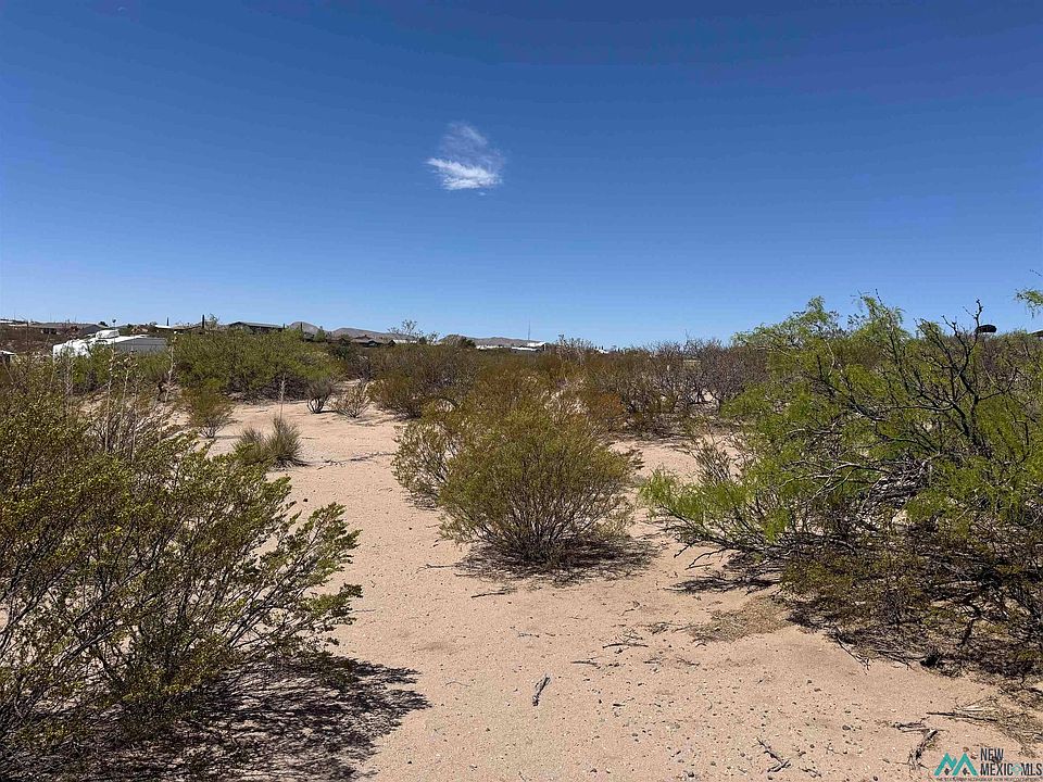 1st image of 406 Skyline Dr