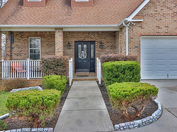 5th image of 1522 Foxfire Cir