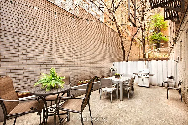 Sold by Town Residential | media 4