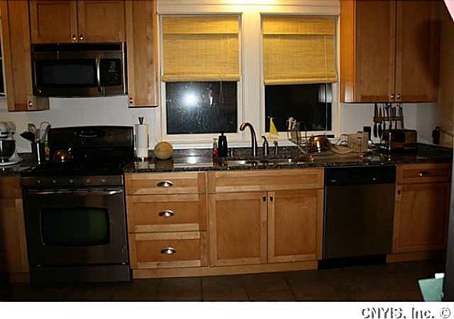 2nd image of 122 Hickok Ave
