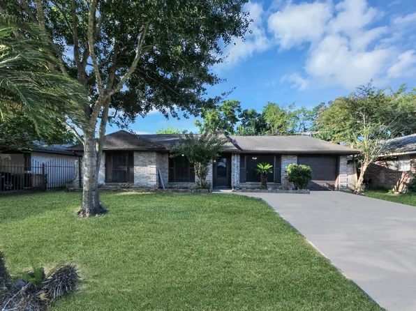 3806 Charriton Dr, Houston, TX 77039