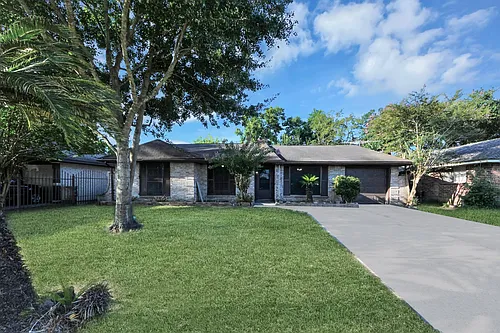 3806 Charriton Dr Photo 1