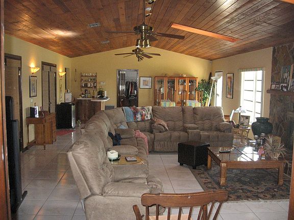 5th image of 10437 SW 49th Pl