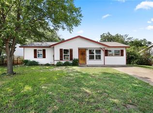 605 Freestone Dr, Euless, TX 76039