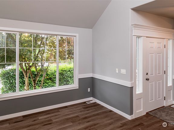 3rd image of 28401 52nd Avenue S