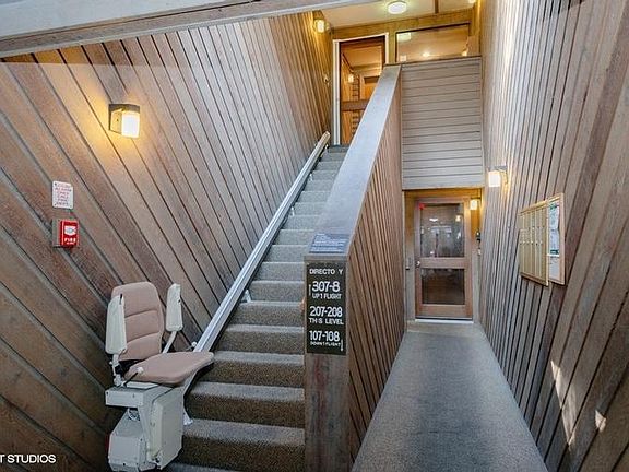 Stairs with Lift