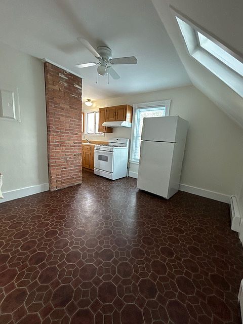 1st image of 30 Titcomb St #5