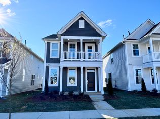 27 Pear Blossom Pkwy, Clayton, NC 27520