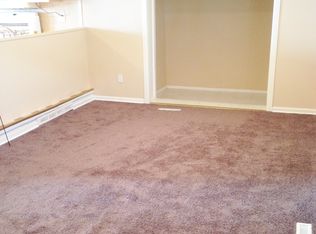 27648 Woodmont St, Roseville, MI 48066