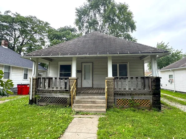 1306 1/2 N Champaign St, Champaign, IL 61820