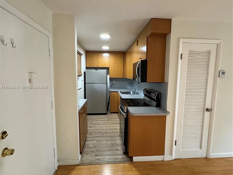 645 NE 121st St #304 — Photo 2
