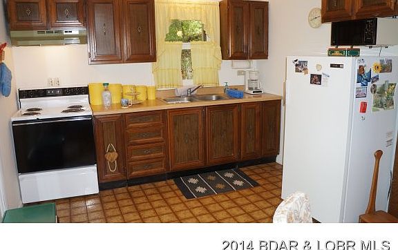 3rd image of 6628 Pebbles Ct