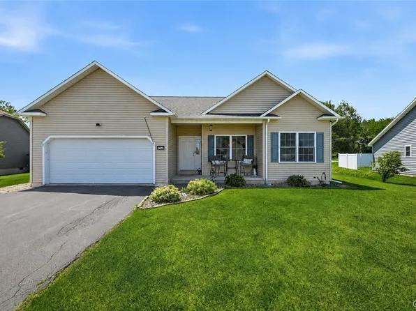 7842 Marina Dr, Bridgeport, NY 13030