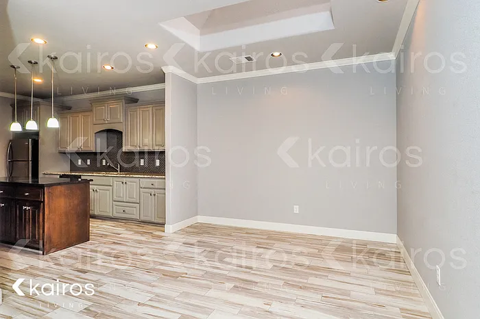 7408 Mosley St — Photo 4